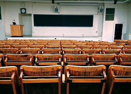 Zum Artikel "Gesammelte Informationen zum Wintersemester 20/21 für Studienanfänger*innen"