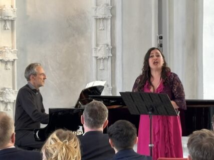 Universitätsmusikdirektor Prof. Dr. Konrad Klek, Klavier, und Elena Eismont, Gesang